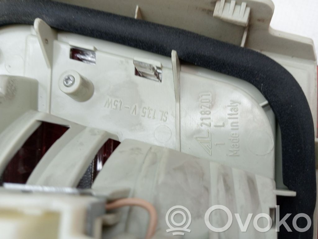 Lámpara de faros/luces traseros   63214871739