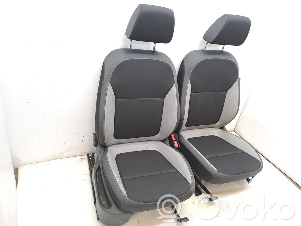 Skoda Fabia Mk2 (5J) Set planșă bord cu airbag 