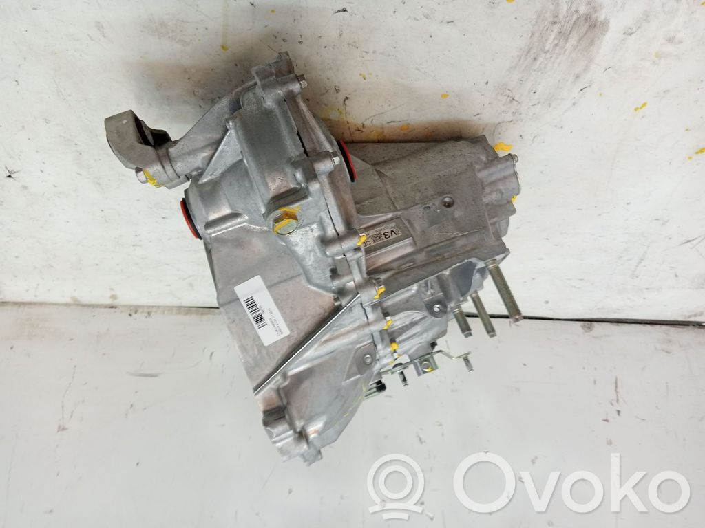 BMW 2 F45 Cutie viteze manuală cu 5 trepte 