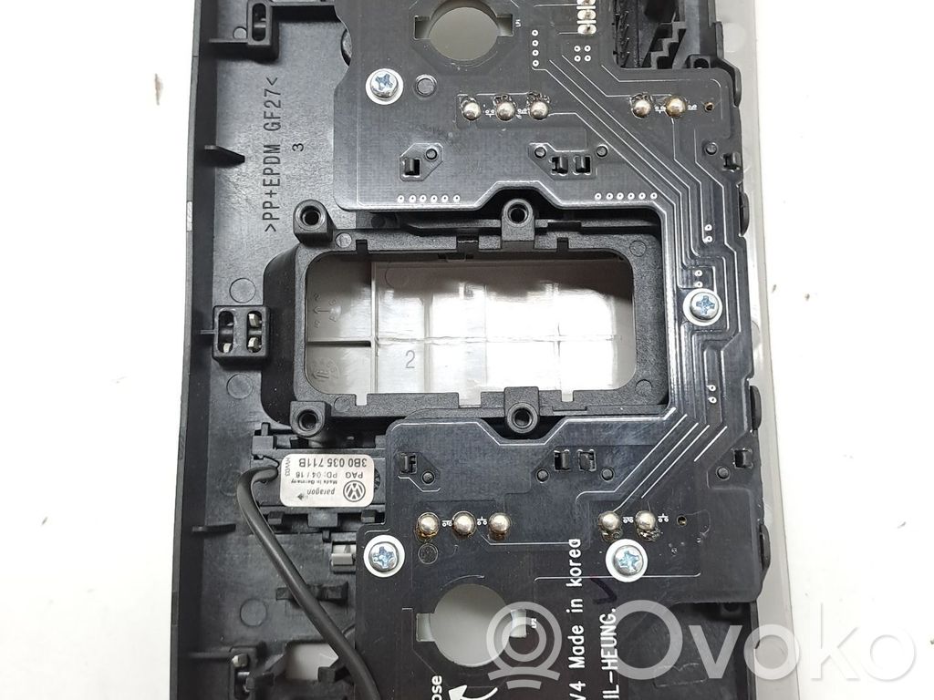 Volkswagen Tiguan Consola de luz del techo 
