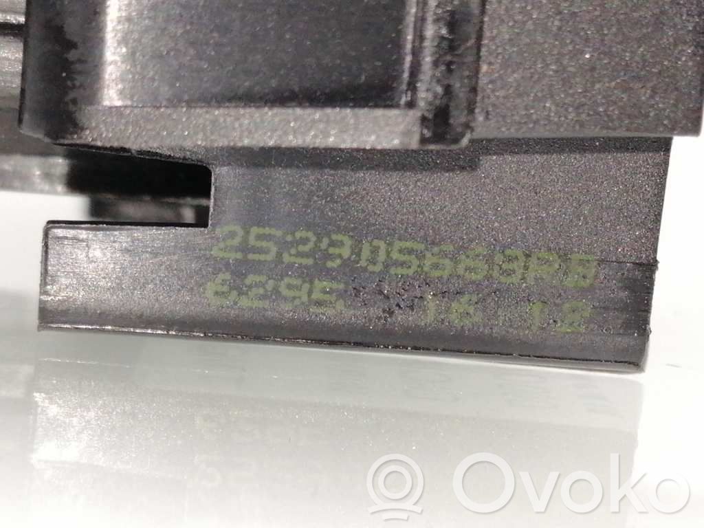 Hazard light switch   252905668R