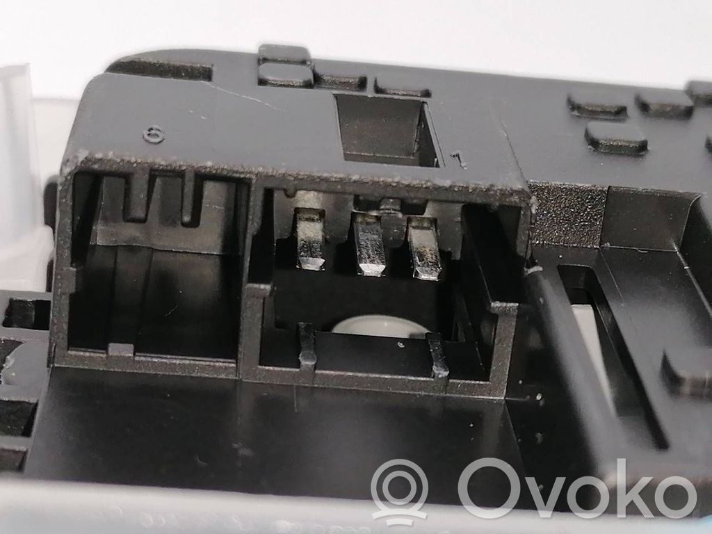 Headlining lighting console trim   735612187