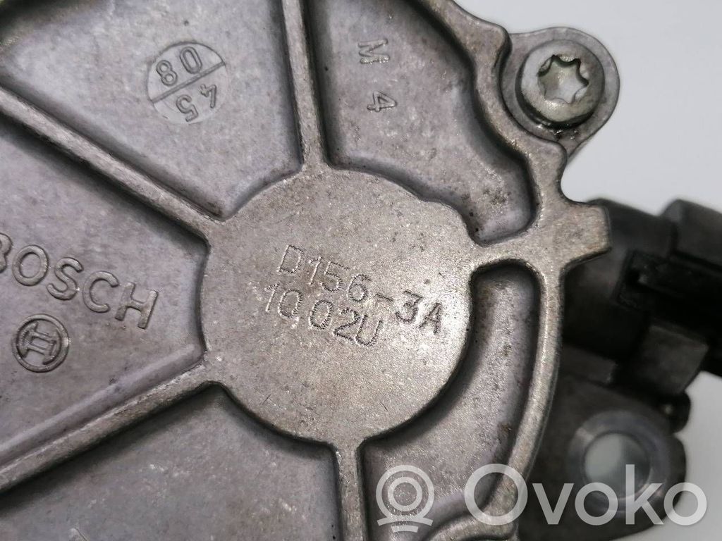 Vacuum pump   D1563A