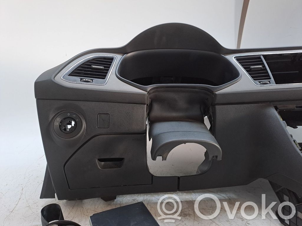 Seat Leon (5F) Sēdekļu komplekts 