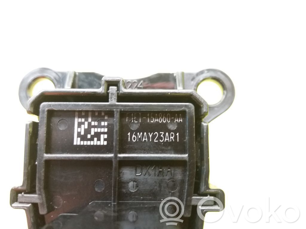 Butoane/comutatoare pe volan   F1ET15A860AA