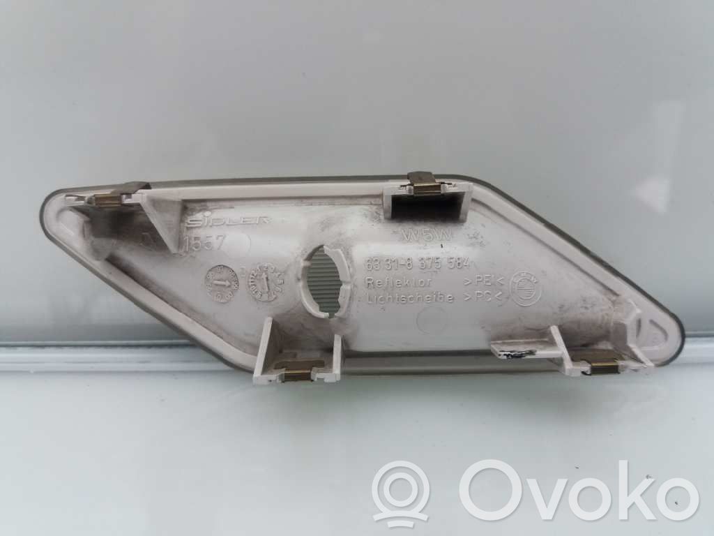 Panel oświetlenia wnętrza kabiny   63318375584