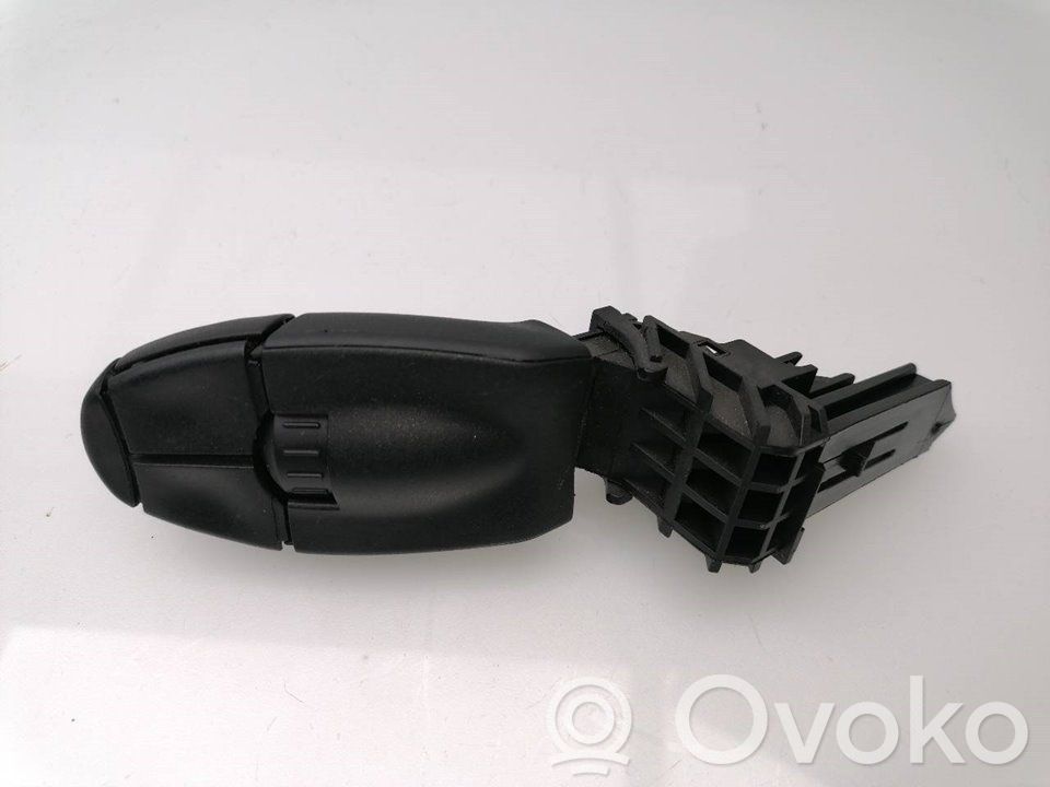 Boutons / interrupteurs volant   6242Z6