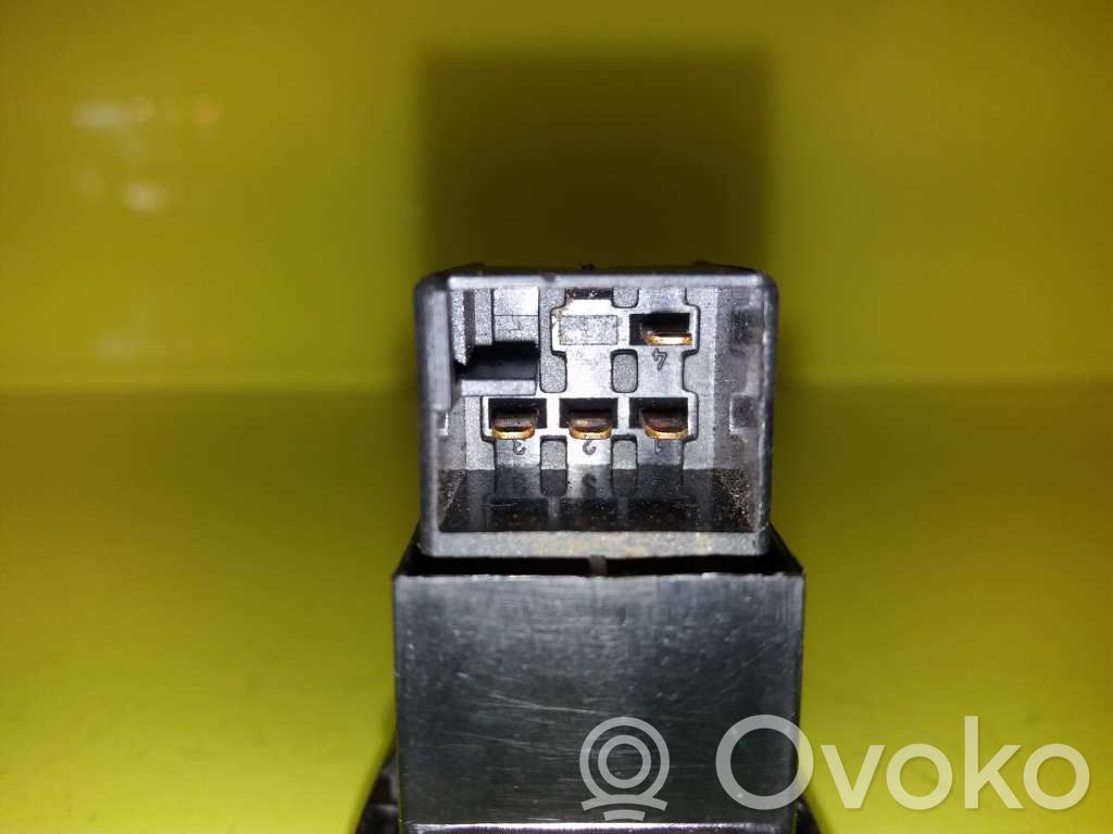 Seat Toledo I (1L) Interruttore di controllo dell’alzacristalli elettrico 