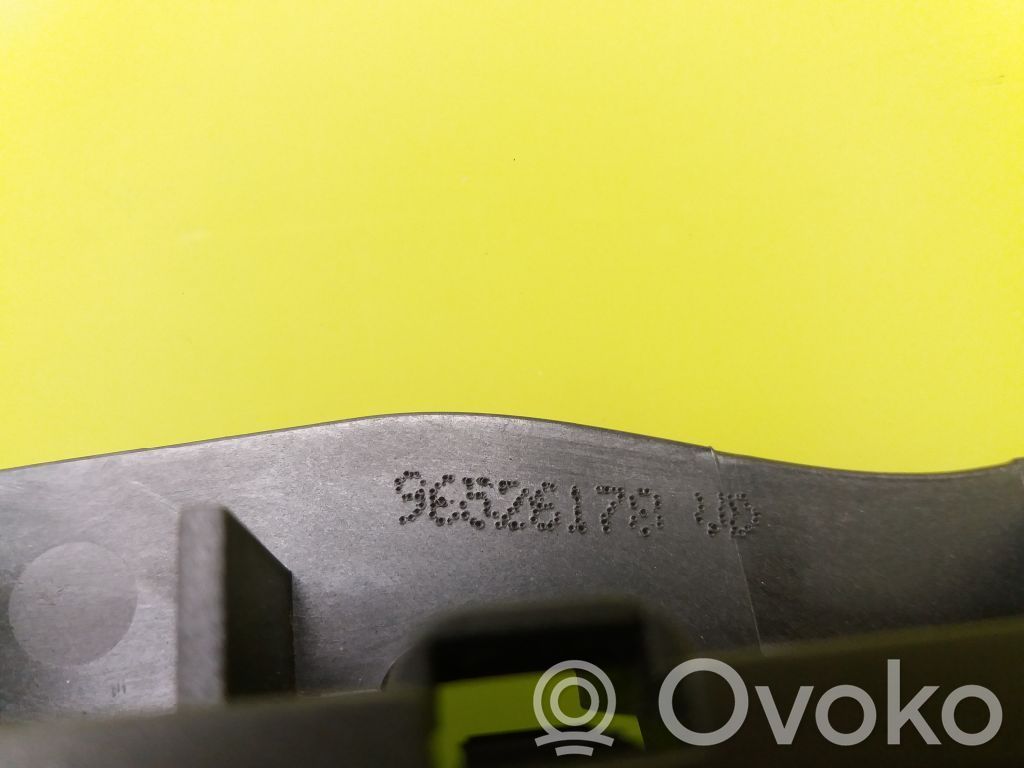 Manecilla interna puerta trasera   96526178VD