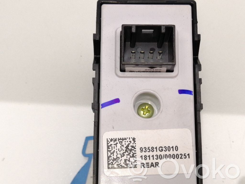 Comutator comandă geamuri electrice   93581G3010
