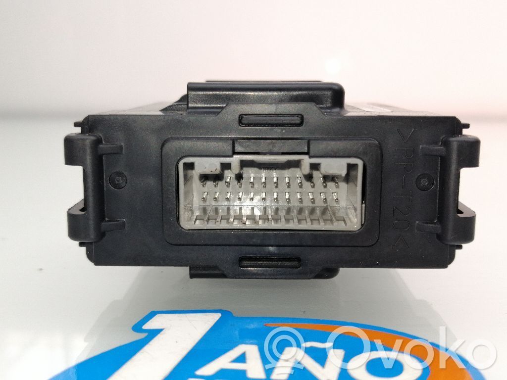 Modulo di controllo del corpo centrale   284E74JA0C