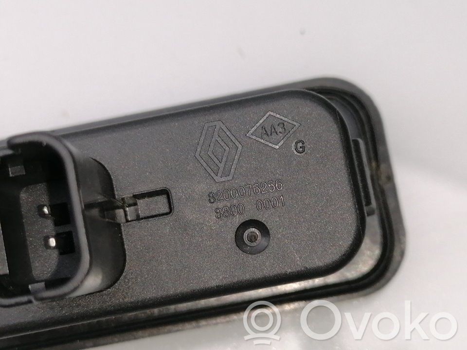 Renault Clio IV Maniglia portellone bagagliaio