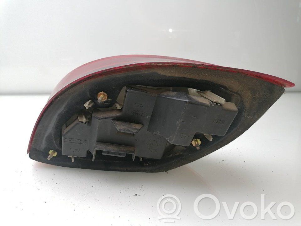 Lámpara de faros/luces traseros   97KG13A603BH