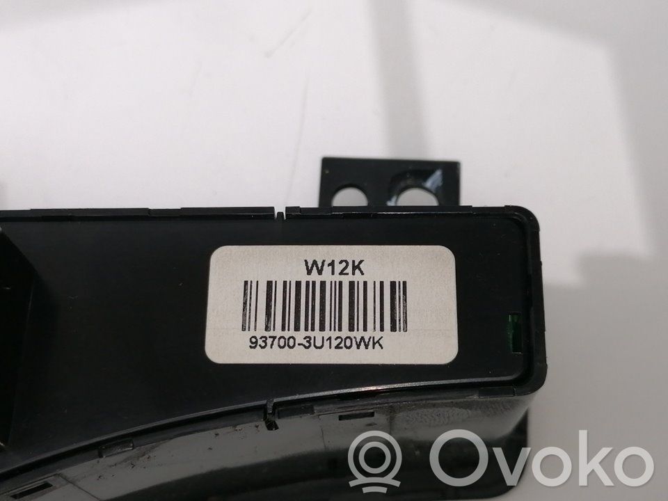 KIA Sportage Butoane/comutatoare pe volan 