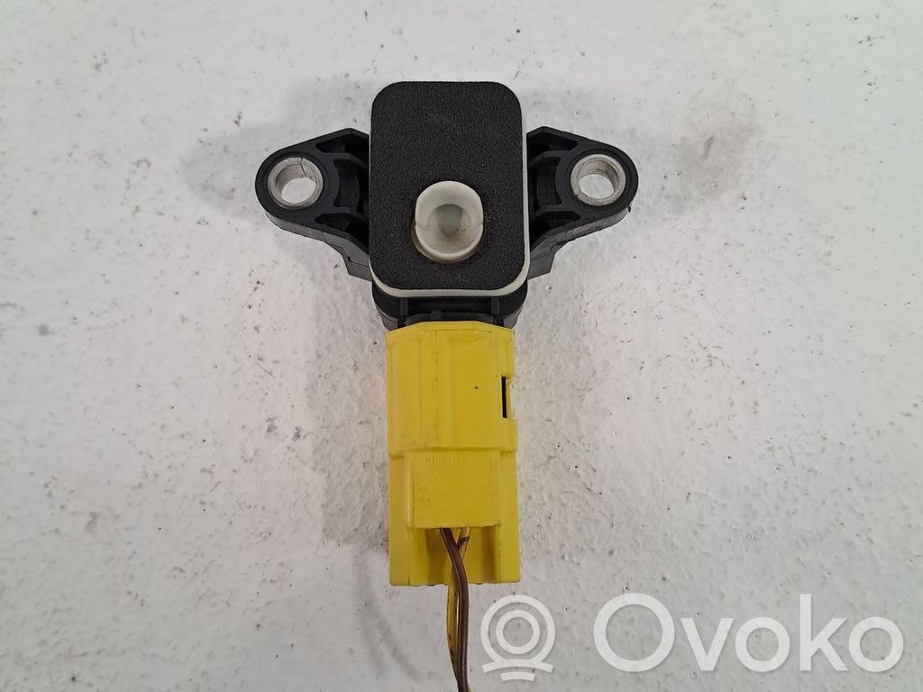 Senzor   8P0955557