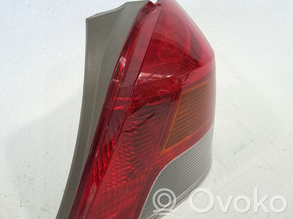 Toyota Yaris Ampoule, feu stop / feu arrière