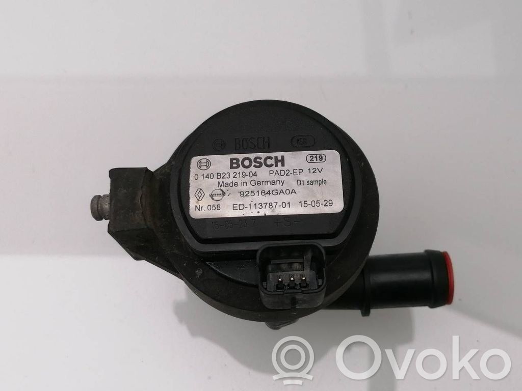 Nissan NP300 Pompa dell’acqua