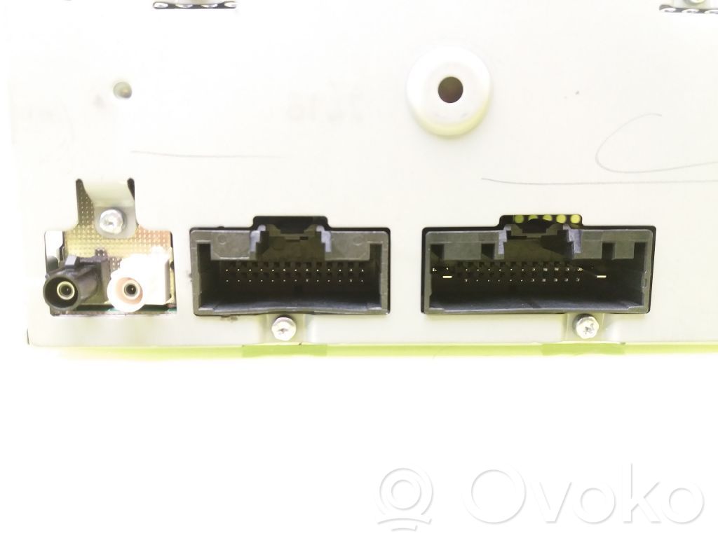 Radio / CD-Player / DVD-Player / Navigation   2201383,2024819,2369093