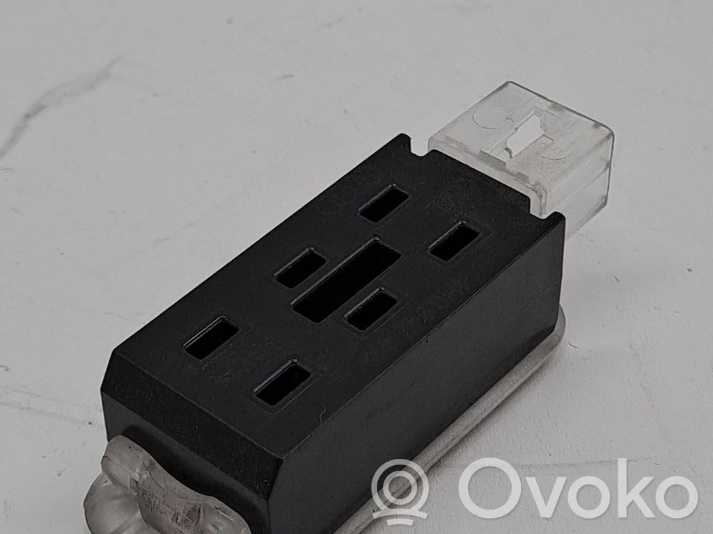 Audi A8 S8 D4 4H Panel oświetlenia wnętrza kabiny 