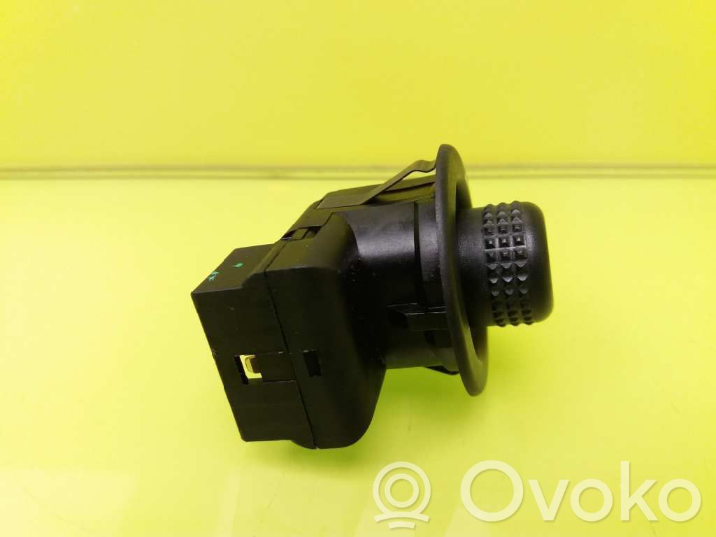 Interruptor del espejo lateral   93BG17B676BB