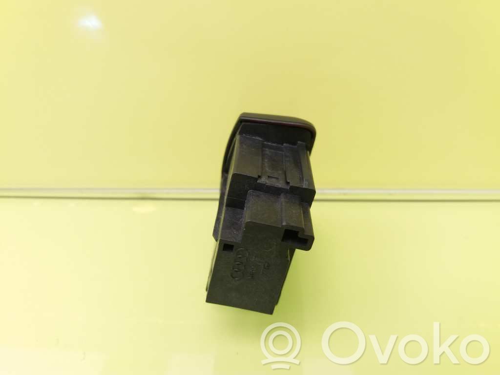 Audi A5 8T 8F Comutator lumini pericol 