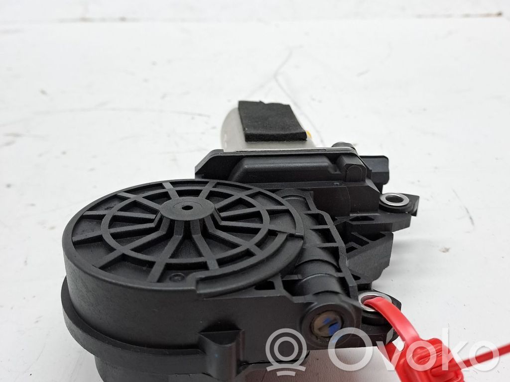 Cerradura de puerta trasera   4F0837060