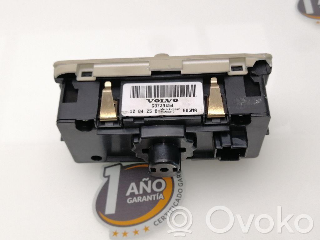 Light switch   30739454