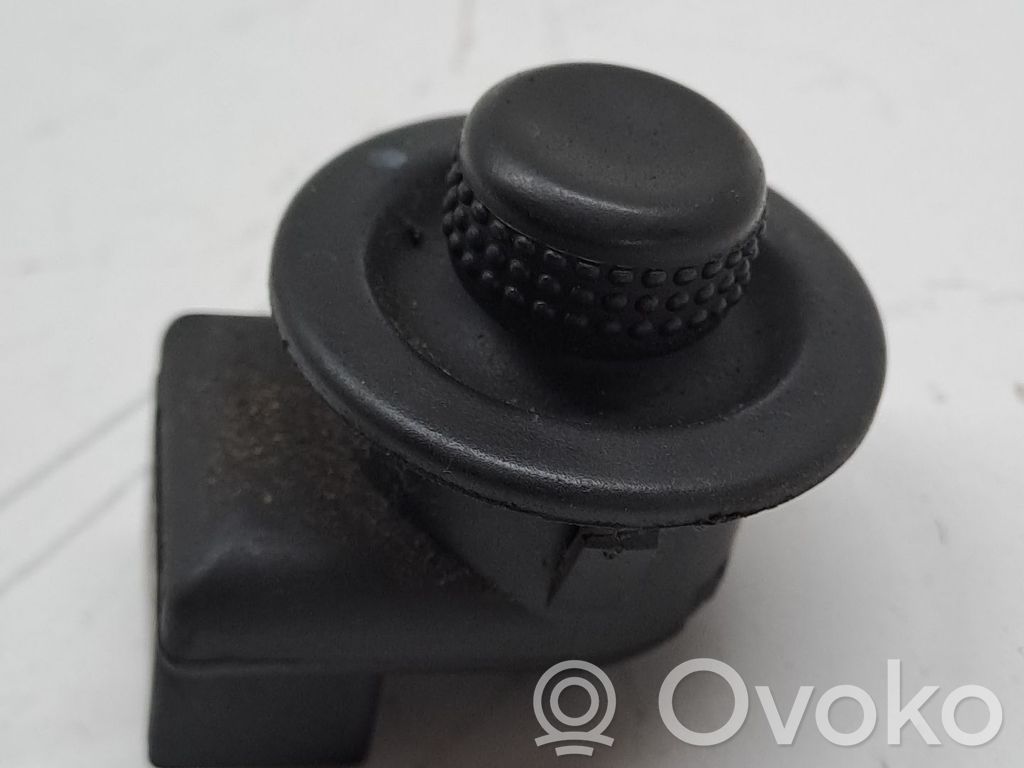 Wing mirror switch   91160098