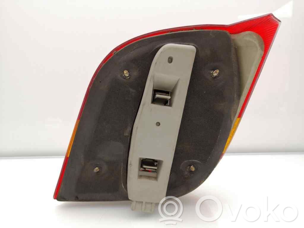 Ford Fiesta Lámpara de faros/luces traseros 