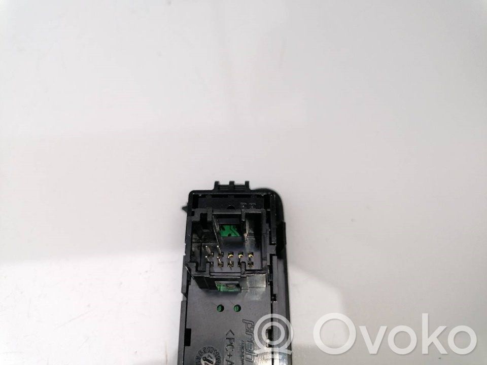 BMW 1 F40 Interruptores/botones de la columna de dirección 