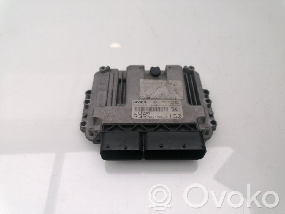 Unité de commande, module ECU de moteur   51812906,0281013138