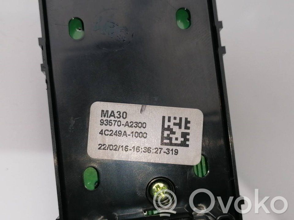 Electric window control switch   93570A2300,4C249A1000