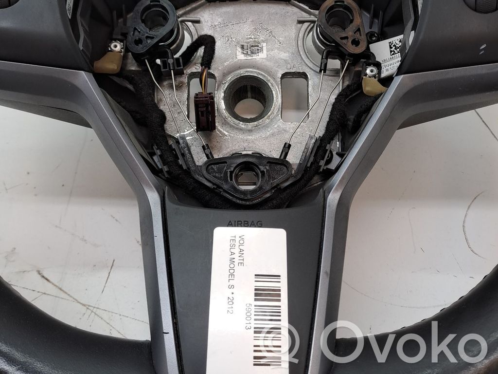 Tesla Model S Steering wheel 