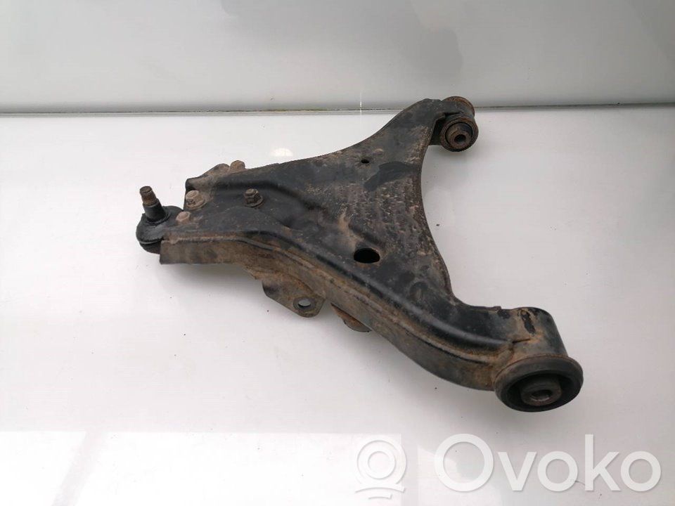 Mitsubishi Montero Querlenker Achsschenkel vorne 