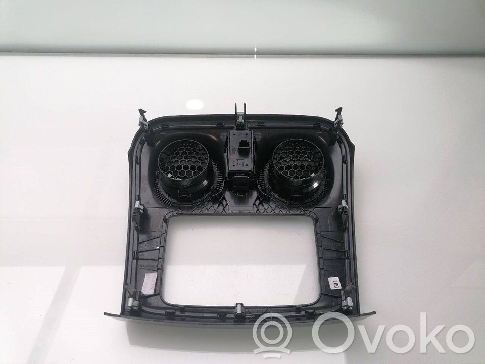 Dacia Sandero Rejilla de ventilación central del panel