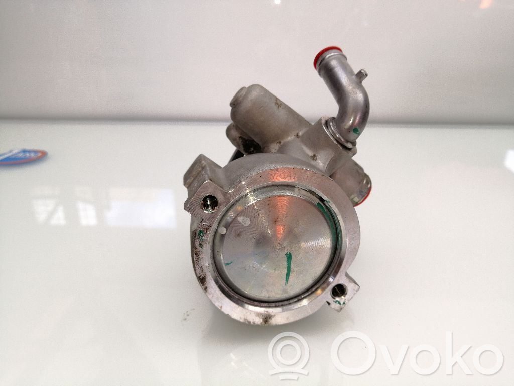 Ohjaustehostimen pumppu   38221944,52062441