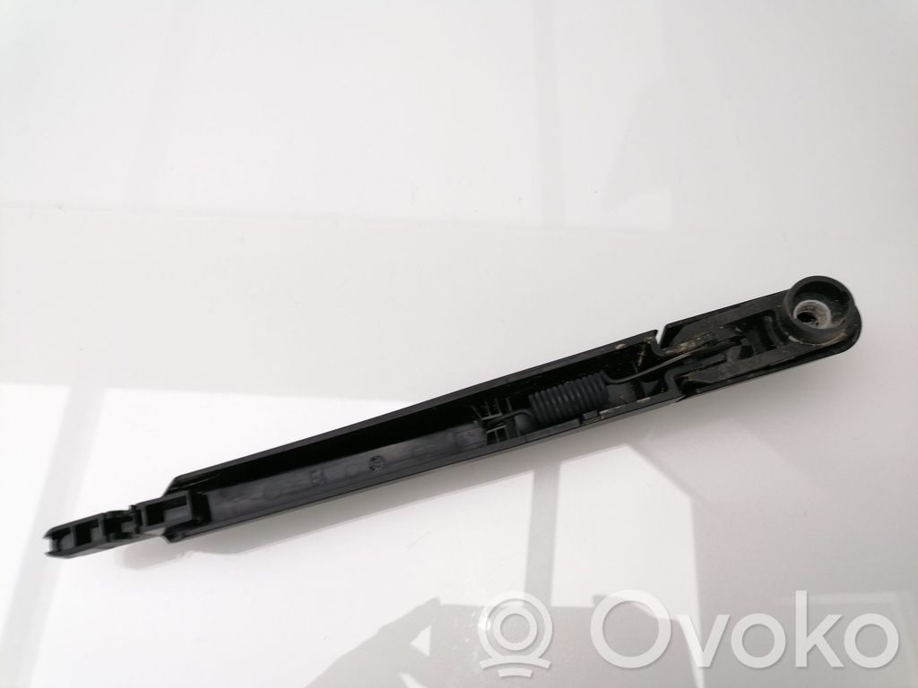 Nissan Qashqai Braț ștergător lunetă 