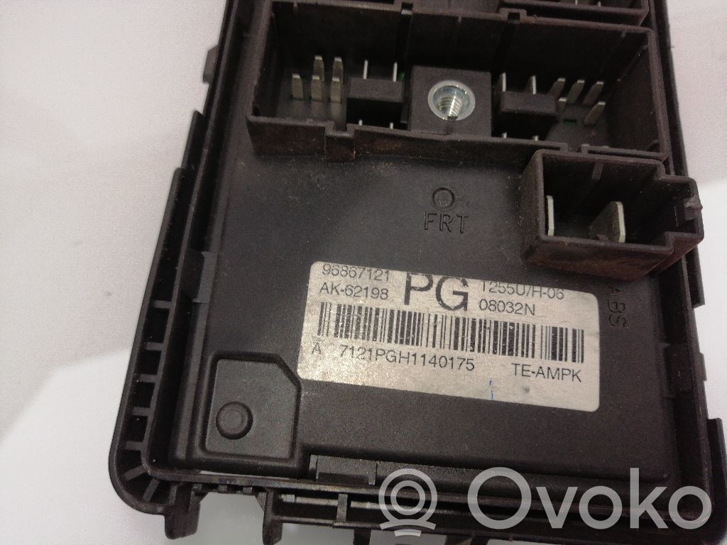Chevrolet Aveo Fuse module 