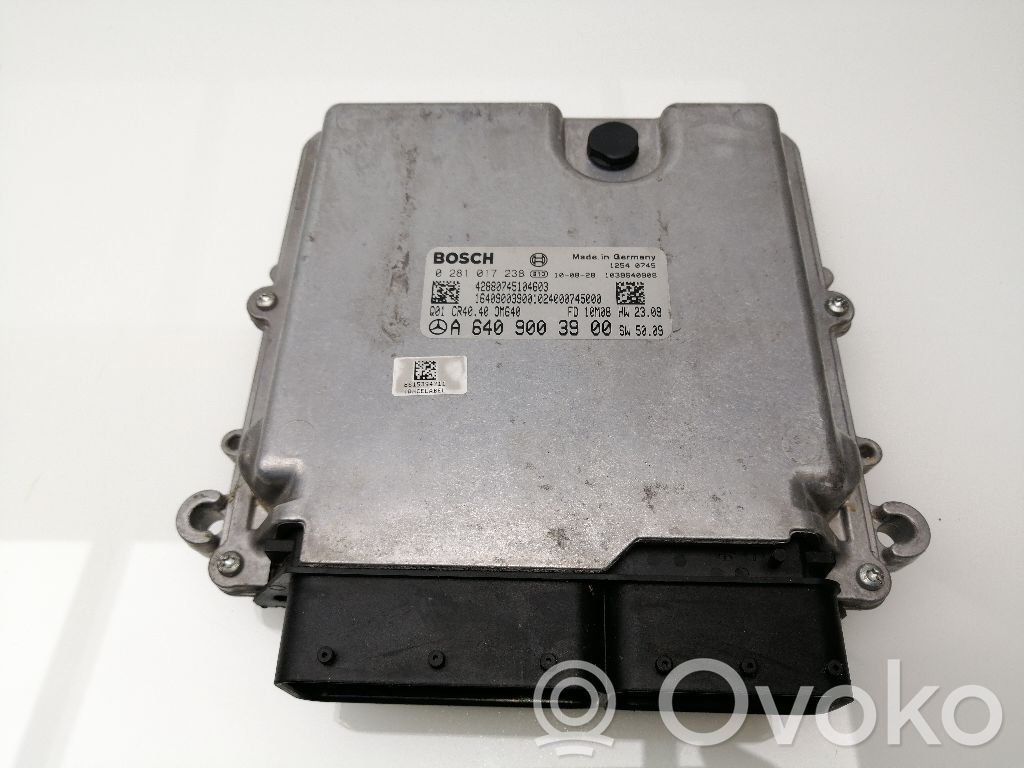 Unidad de control/módulo ECU del motor   A6409003900,0281017238