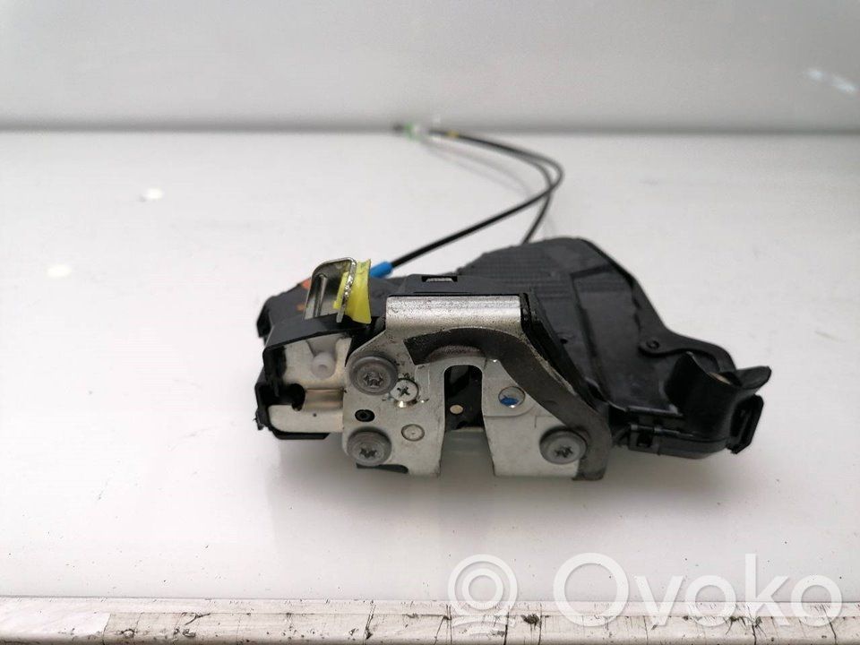 Toyota Auris 150 Serratura portiera anteriore