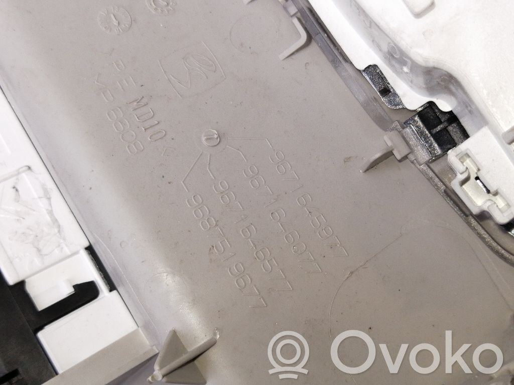 Citroen C4 I Consola de luz del techo 