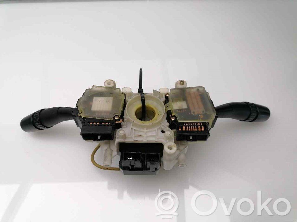 KIA Sorento Pulsanti/interruttori sul volante