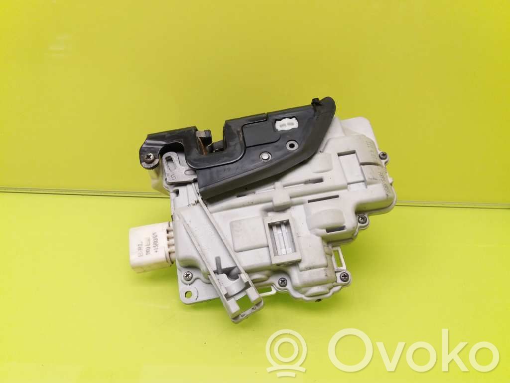 Audi A4 S4 B6 8E 8H Serratura portiera anteriore