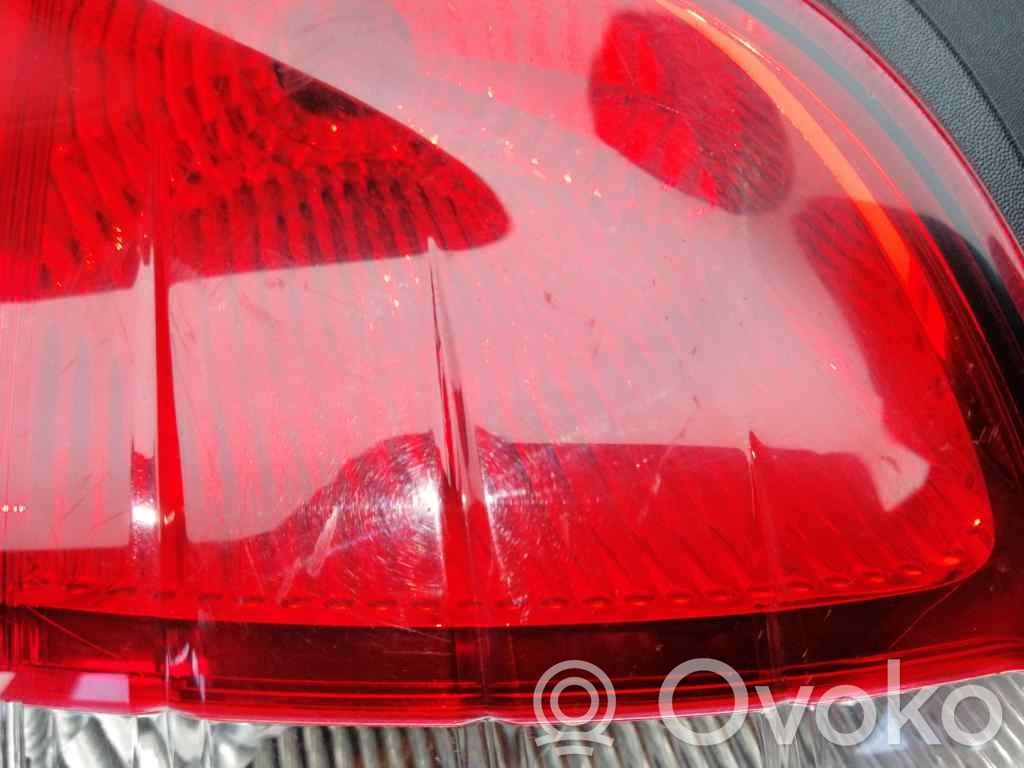 Bec lampă spate   8200403786,8200387888