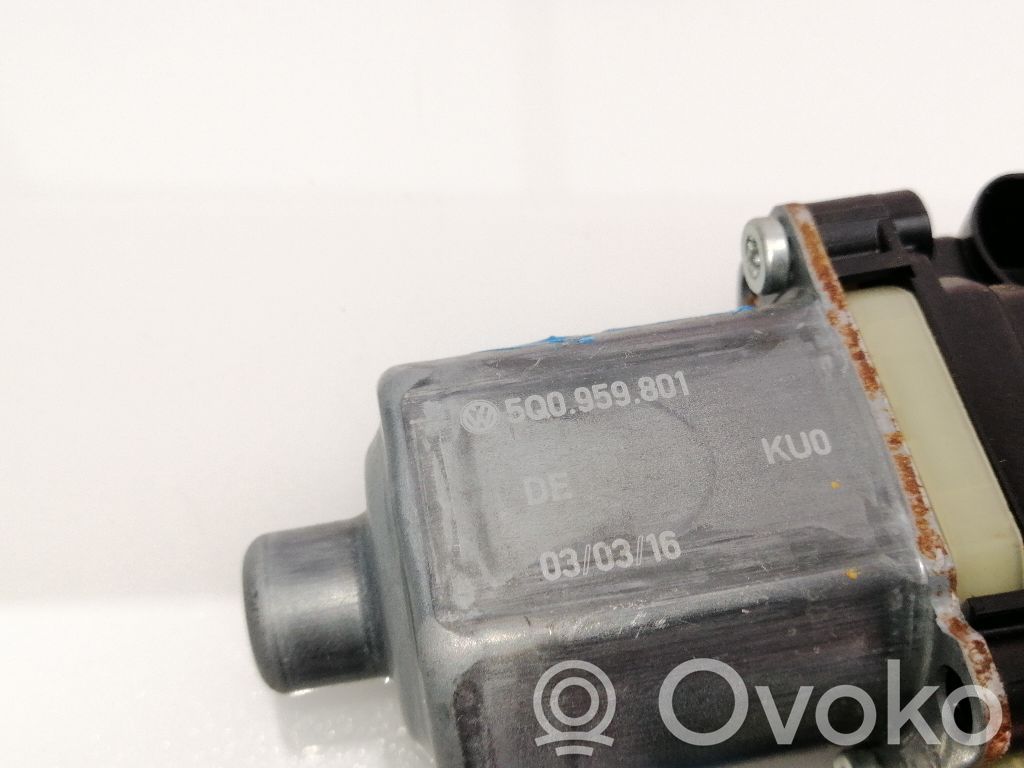 Motor macara geam ușă spate   5Q0959801