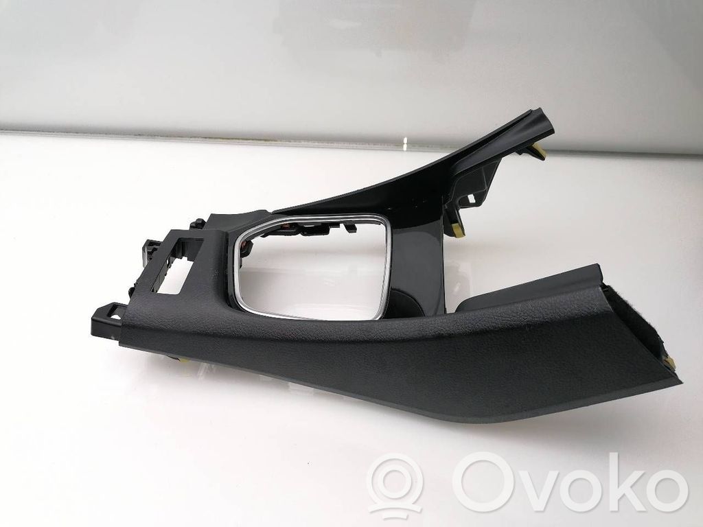 Toyota Auris 150 Inna część podwozia 
