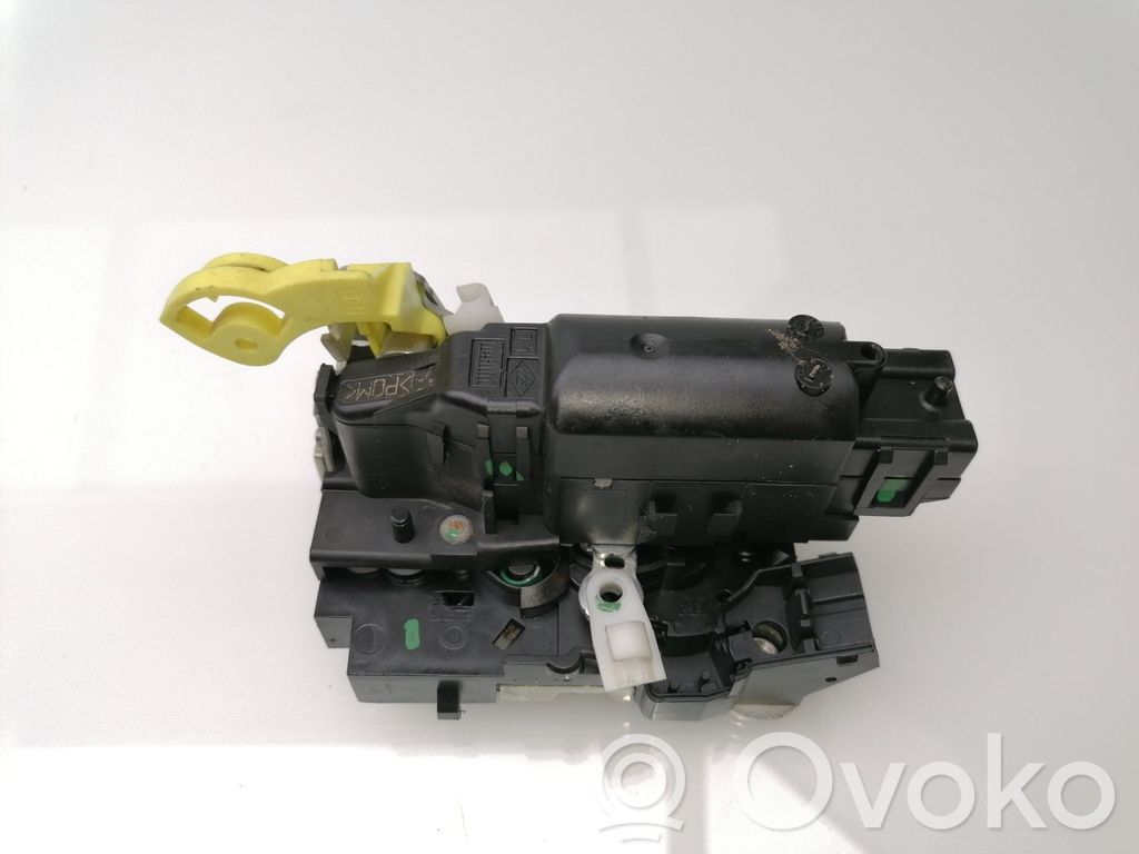 Cerradura de puerta trasera   825029139R