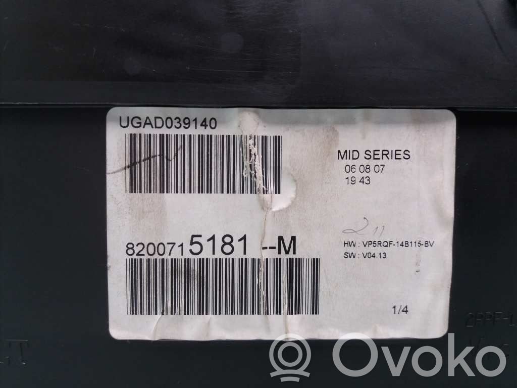 Renault Clio III Geschwindigkeitsmesser Cockpit 