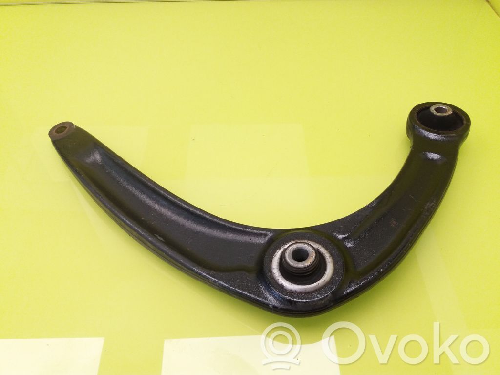 Peugeot 3008 II Braccio di controllo sospensione anteriore inferiore/braccio oscillante 