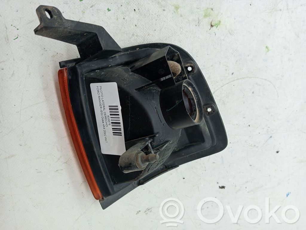 Lámpara de faros/luces traseros   4042871